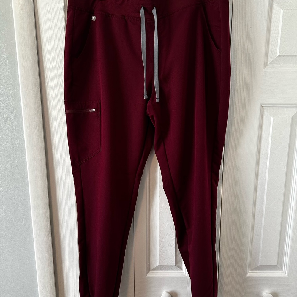 Figs Women's Burgundy Jogger Scrub Bottoms